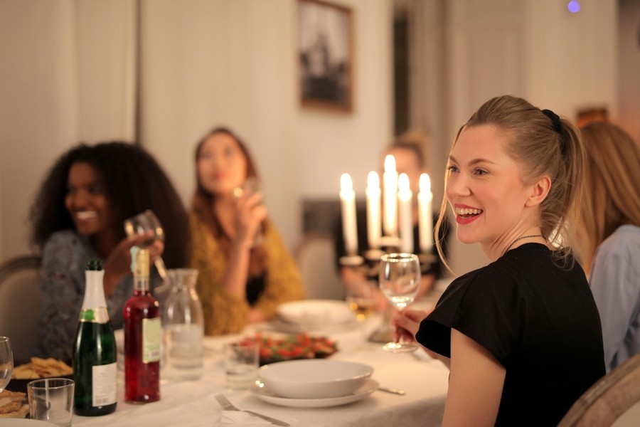 get-ready-to-host-your-holiday-entertainment-system-checklist