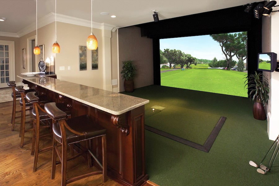 home-golf-simulators-are-perfect-for-active-family-entertainment